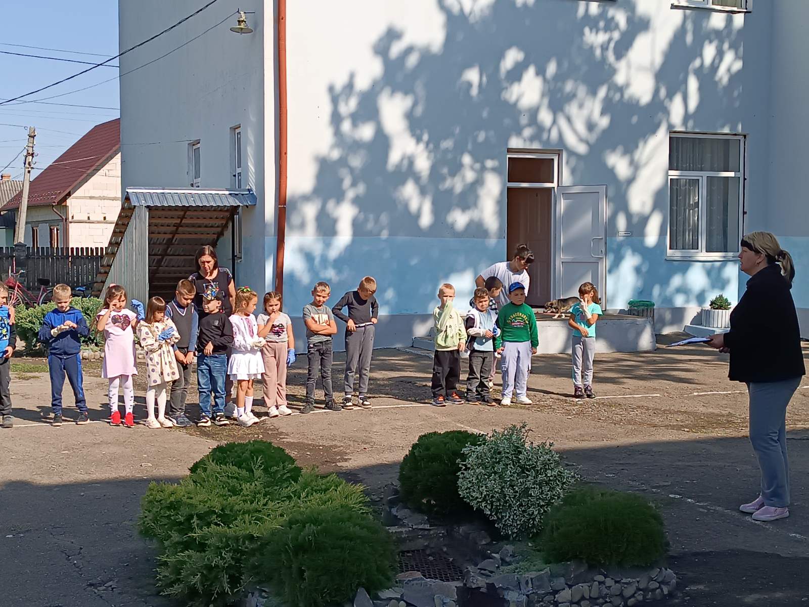 Зображення Хай небо буде мирним, а Україна чистою!  Приєднуйся!  Всесвітній день прибирання2024